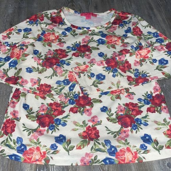 Betsey Johnson Long-sleeved Knit Floral Crewneck Top - Picture 5 of 8